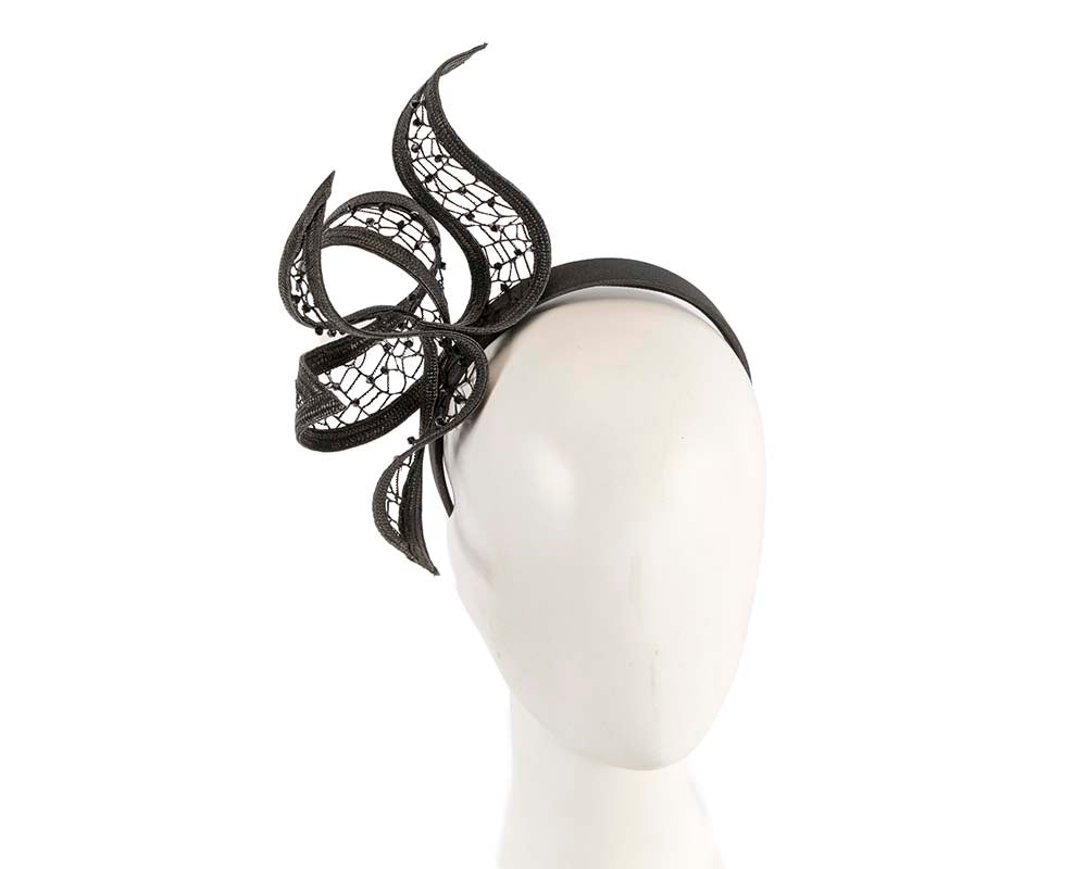 Exclusive black fascinator by Cupids Millinery Melbourne